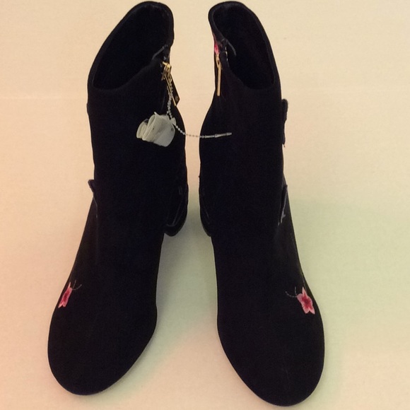 Nanette Lepore Lily Embroidered Booties 9.5M NWT - Picture 2 of 8